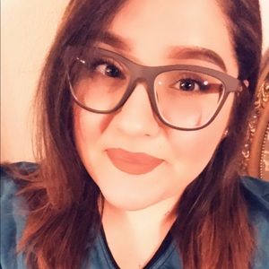 Meet your Posher, Janet